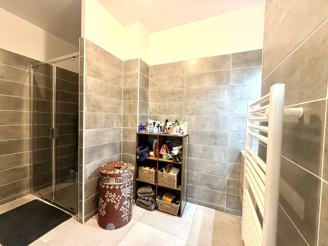 Appartement T3 avec terrasse et parking, 66180 Villeneuve de la raho. - photo 8