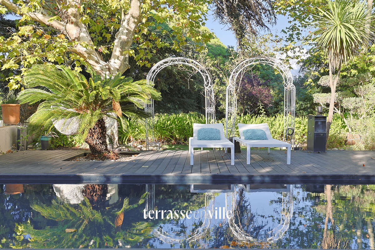 Appartement à LA CRAU