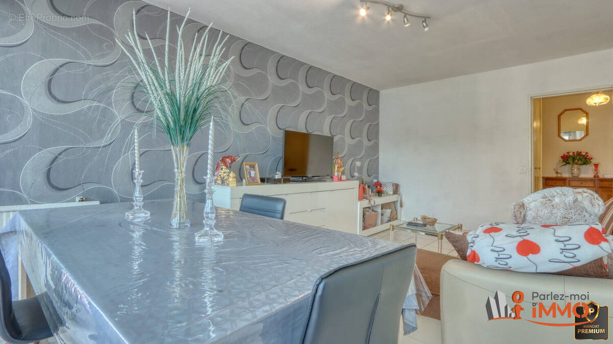 Appartement à SAINT-ETIENNE