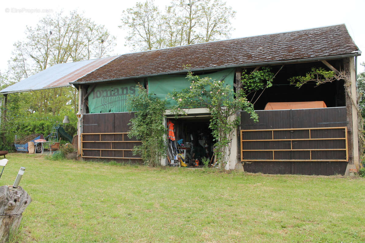 Maison à CHATEAUMEILLANT