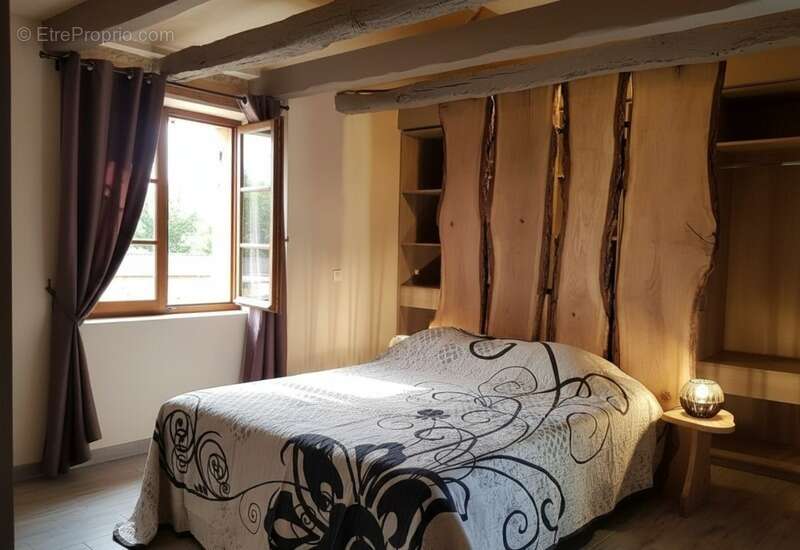 Maison à LA CHAPELLE-AUBAREIL