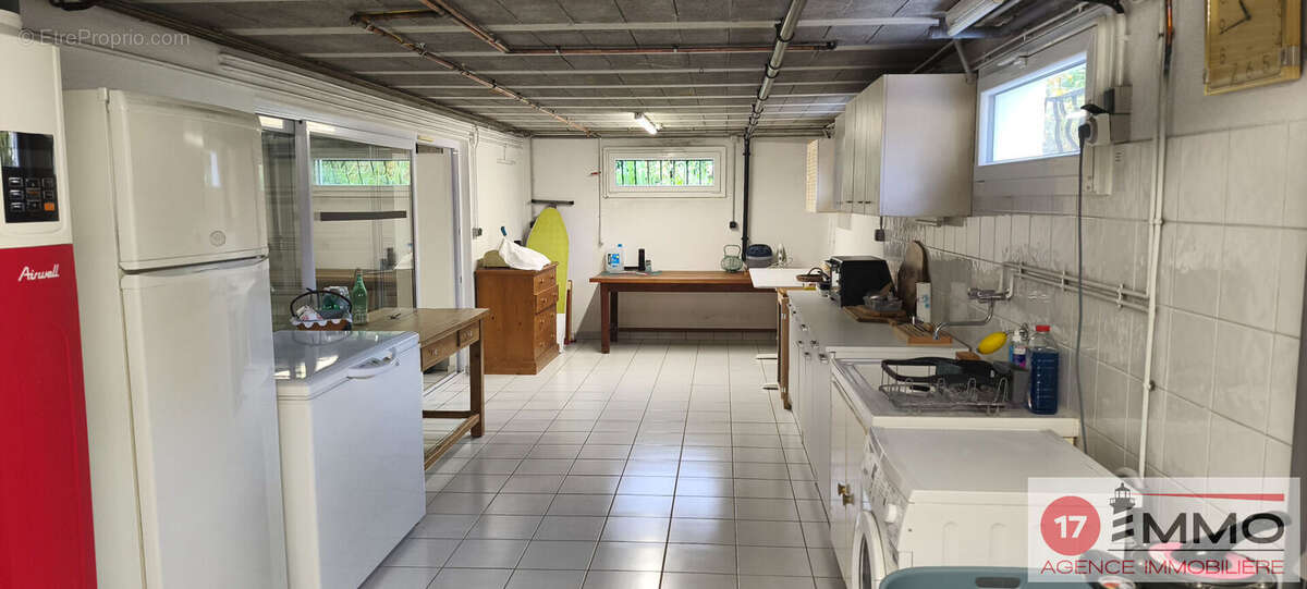 Maison à CROIX-CHAPEAU