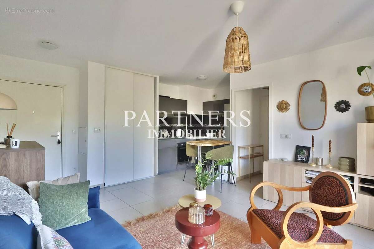 Appartement à MARSEILLE-12E