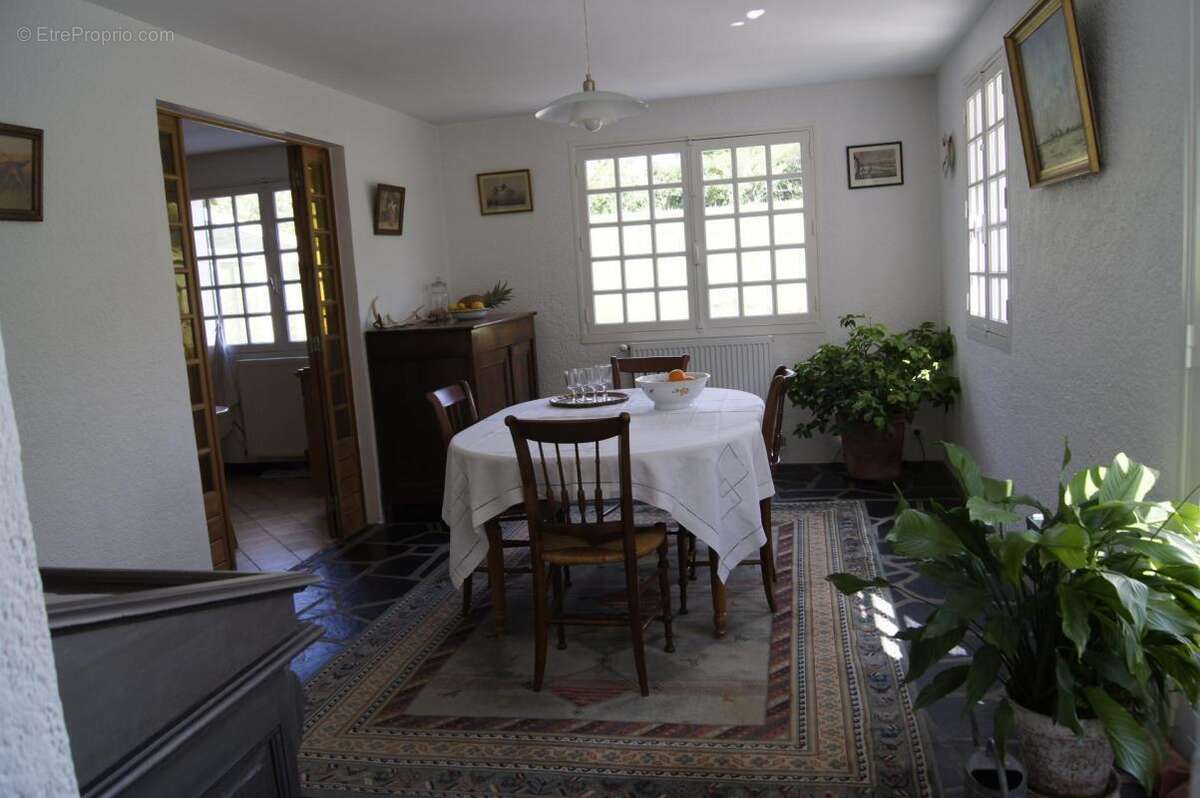 Maison à CROIGNON