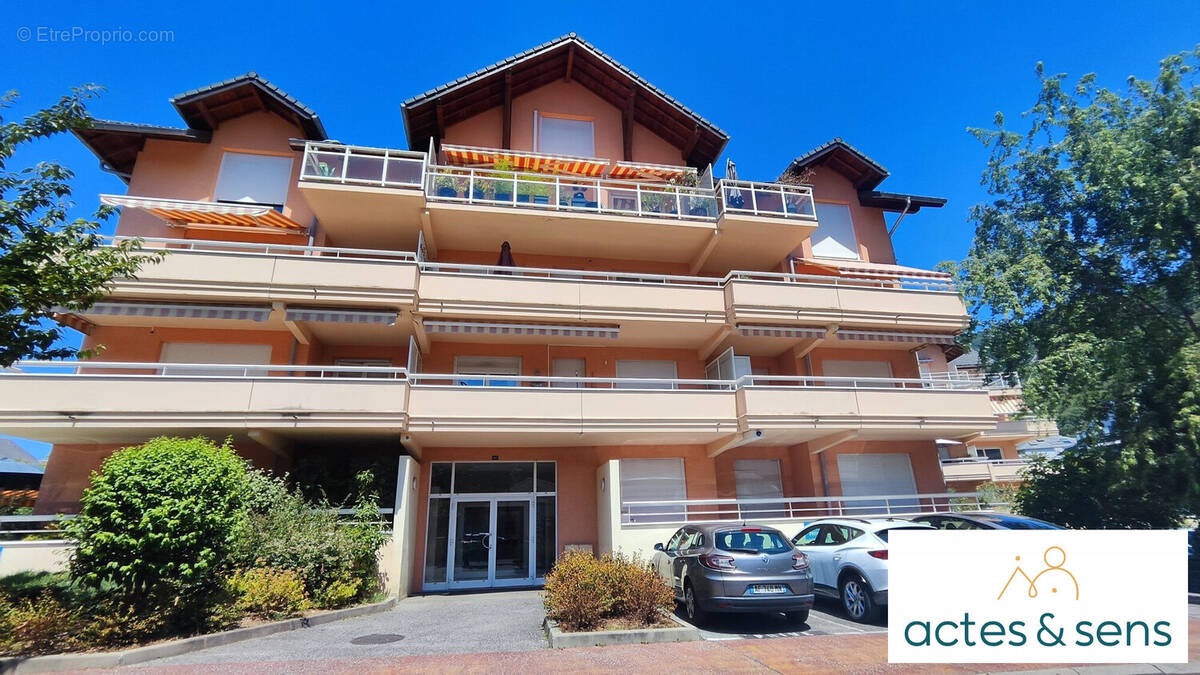 Appartement à CHALLES-LES-EAUX