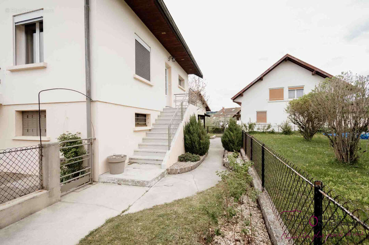 Maison à PONTARLIER