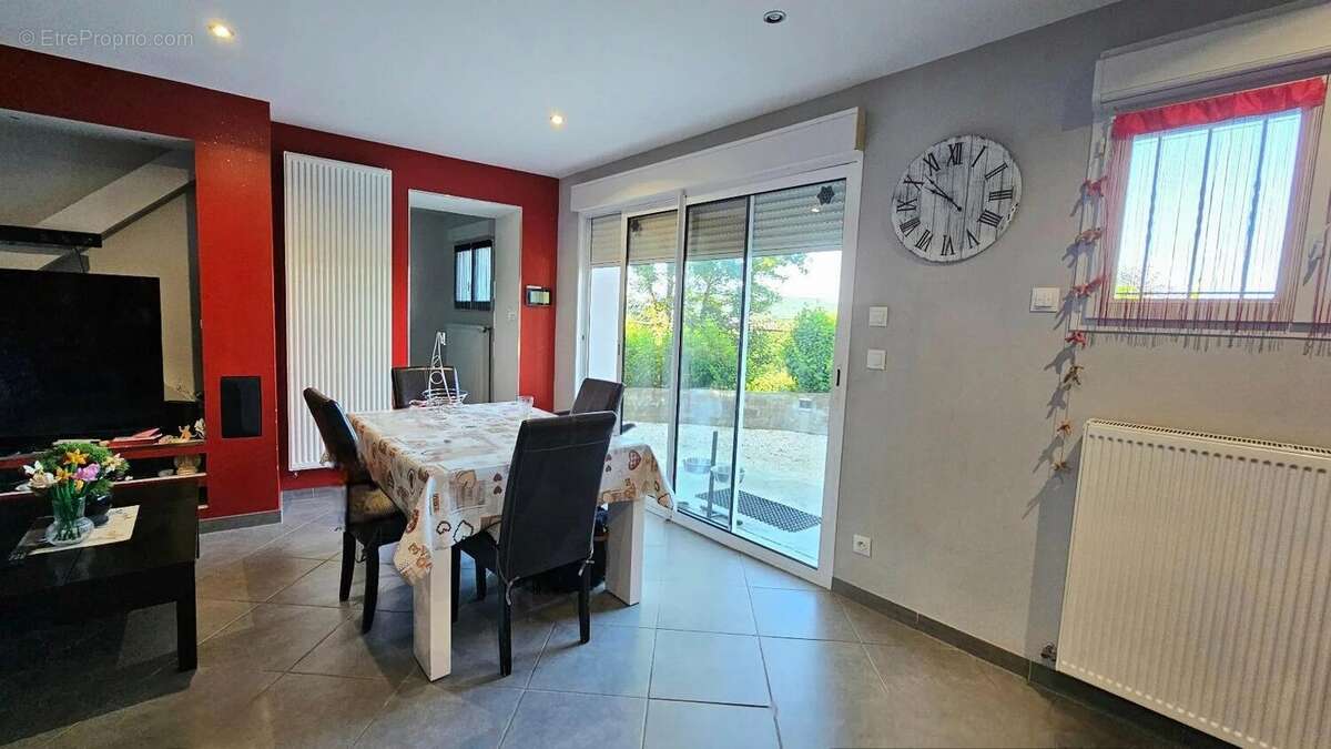 Maison à SAINT-BLAISE-DU-BUIS