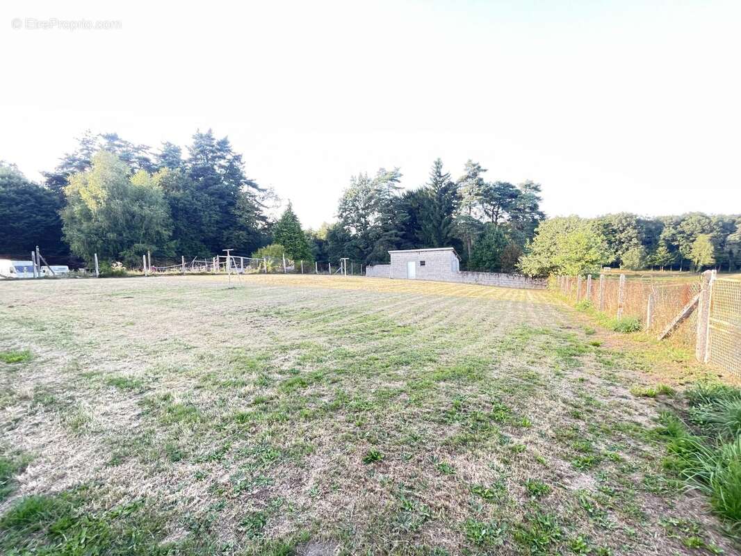 Maison à SAINT-PRIVAT