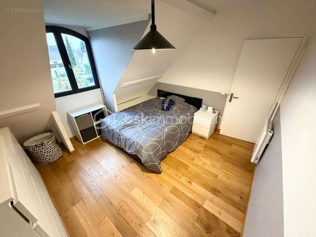 Maison à EVRY-GREGY-SUR-YERRE