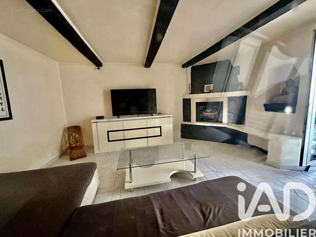 Photo 3 - Maison à REDESSAN