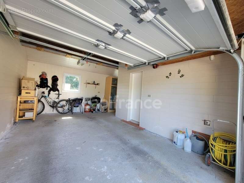 Plain-pied 3 chambres · Piscine au sel · Chauffage au sol - photo 15