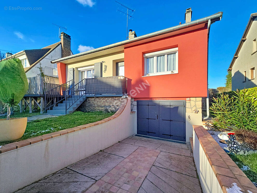 Maison à FONTENAY-EN-PARISIS