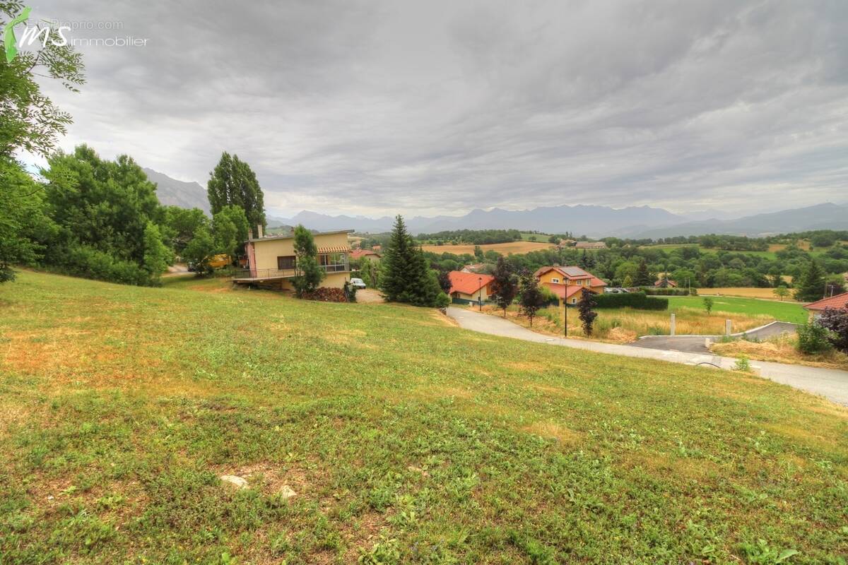 Terrain à LA FREISSINOUSE