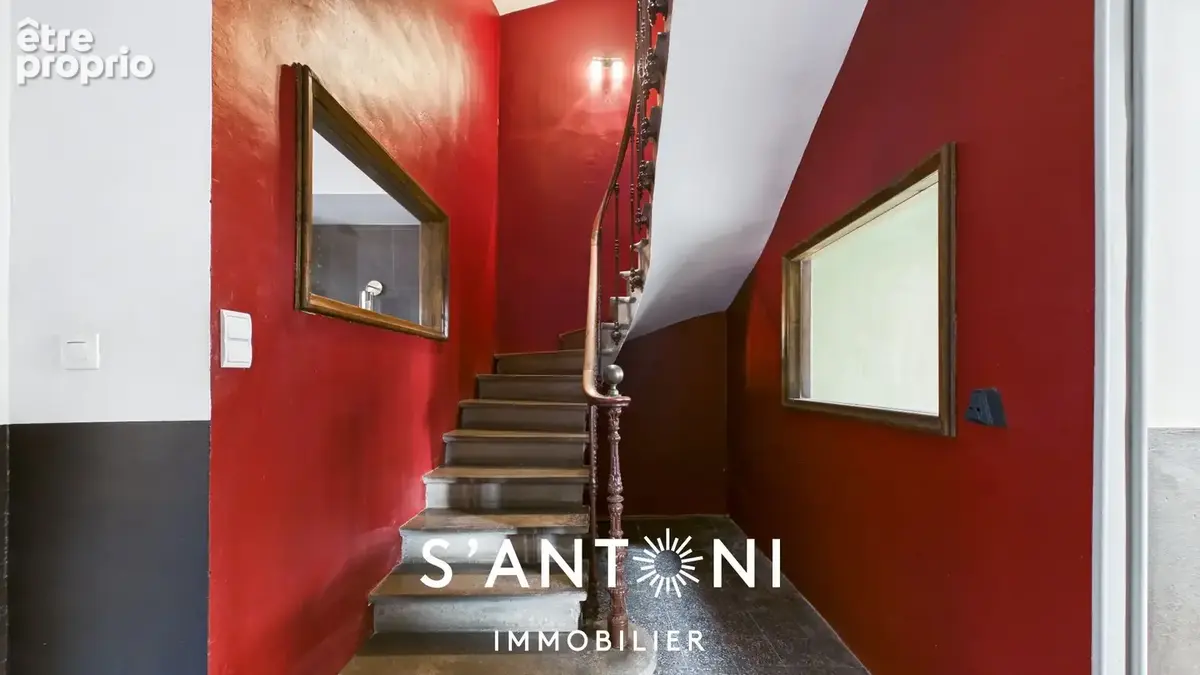 BESSAN: Maison de caractère de 298 m² avec cour intérieure  8 chambres - photo 1