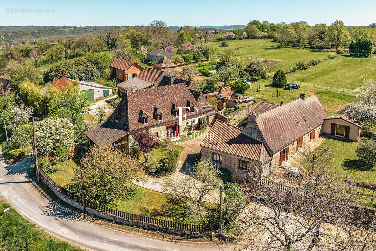 Maison à LE BUISSON-DE-CADOUIN