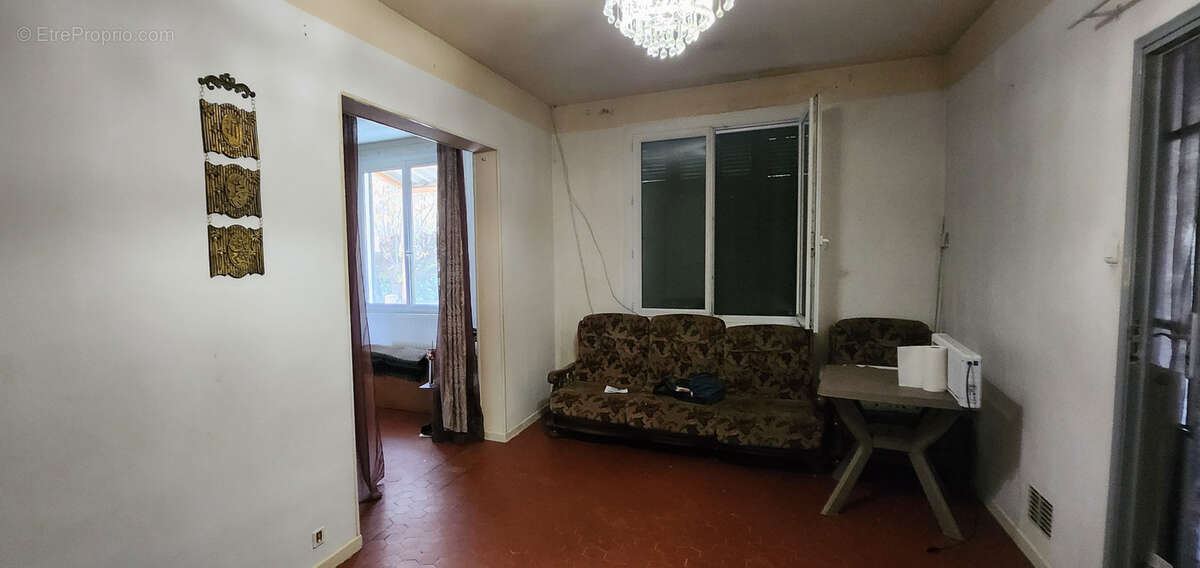 Maison à LES MEES