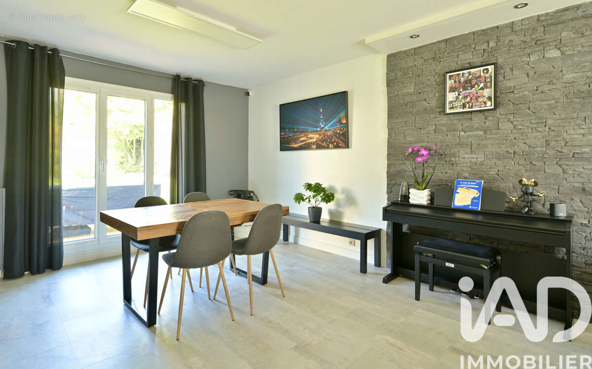 Photo 8 - Maison à VILLENOY