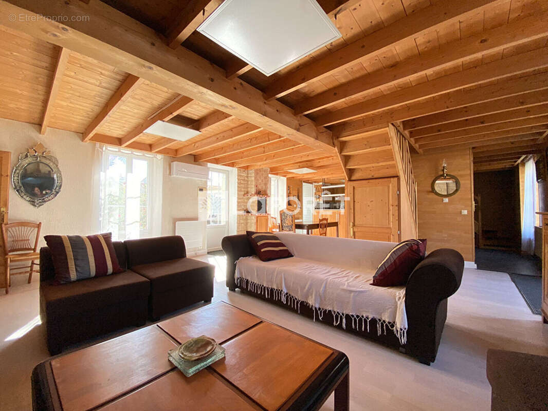 Maison à PORT-DES-BARQUES