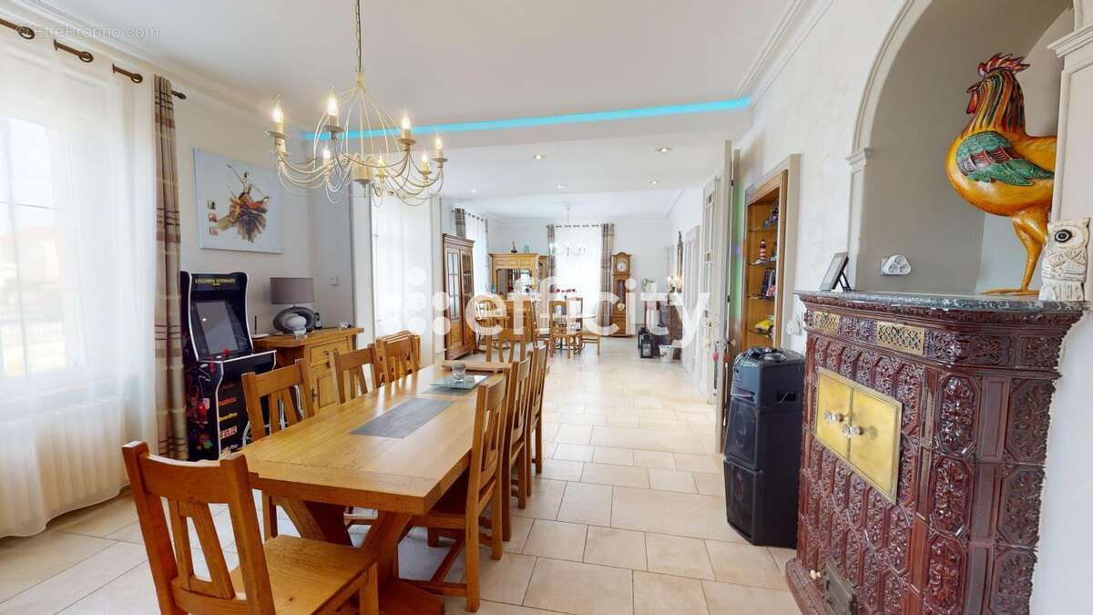 Maison à FRESNE-SAINT-MAMES