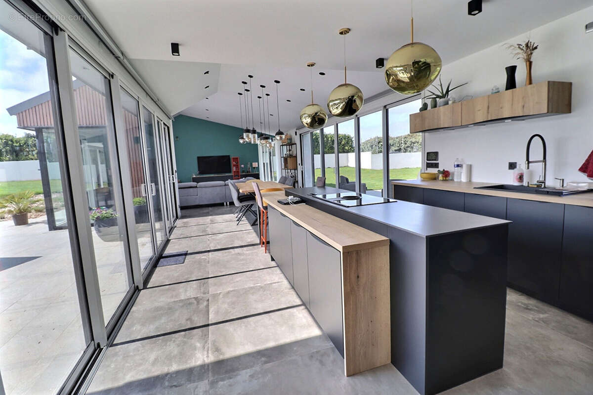 Maison à SAINT-RENAN