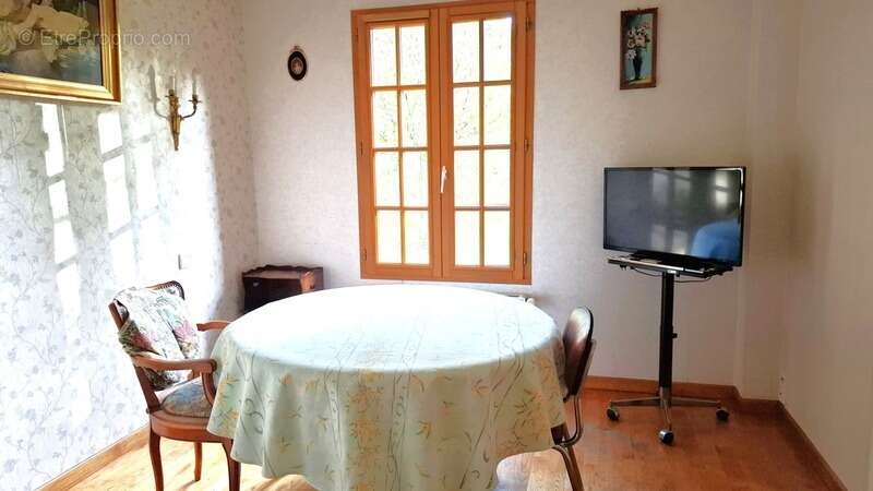 Maison à FEUCHEROLLES