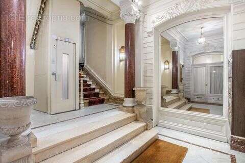 Appartement à PARIS-6E