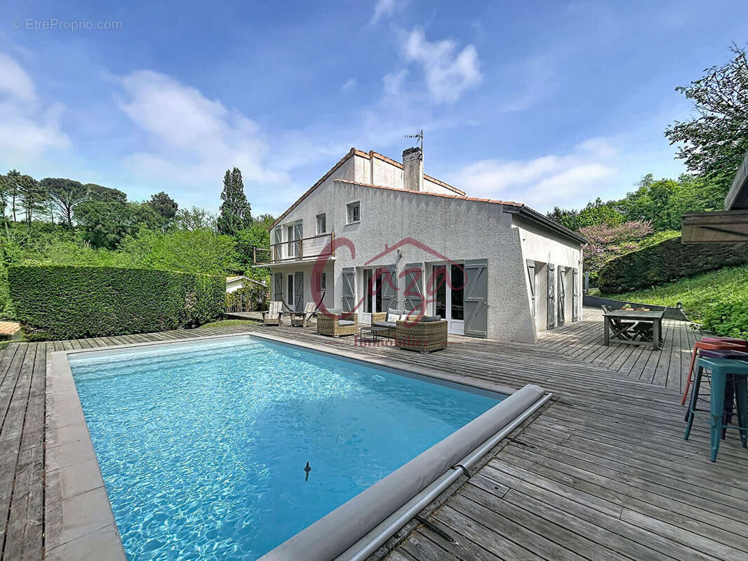 Maison à CARIGNAN-DE-BORDEAUX