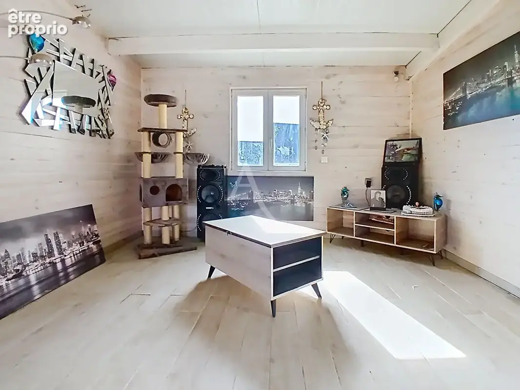 Maison familiale 137 m² - 5 chambres + bureau - Dépendances - Soeurdres - photo 8