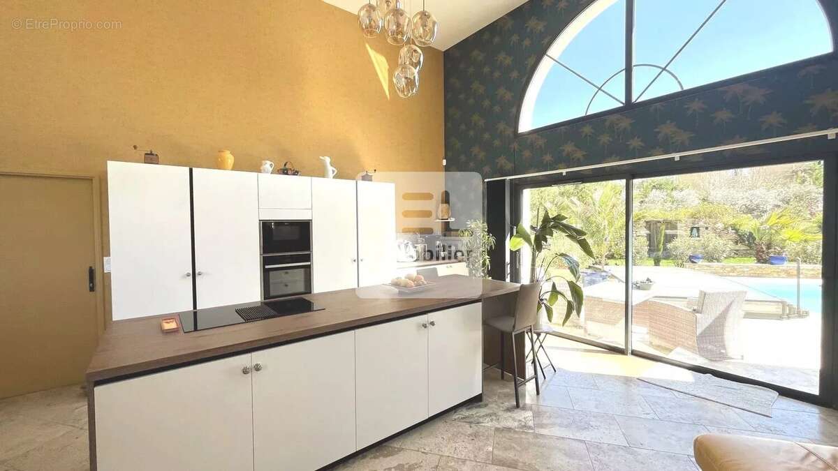 Maison à GOUDARGUES