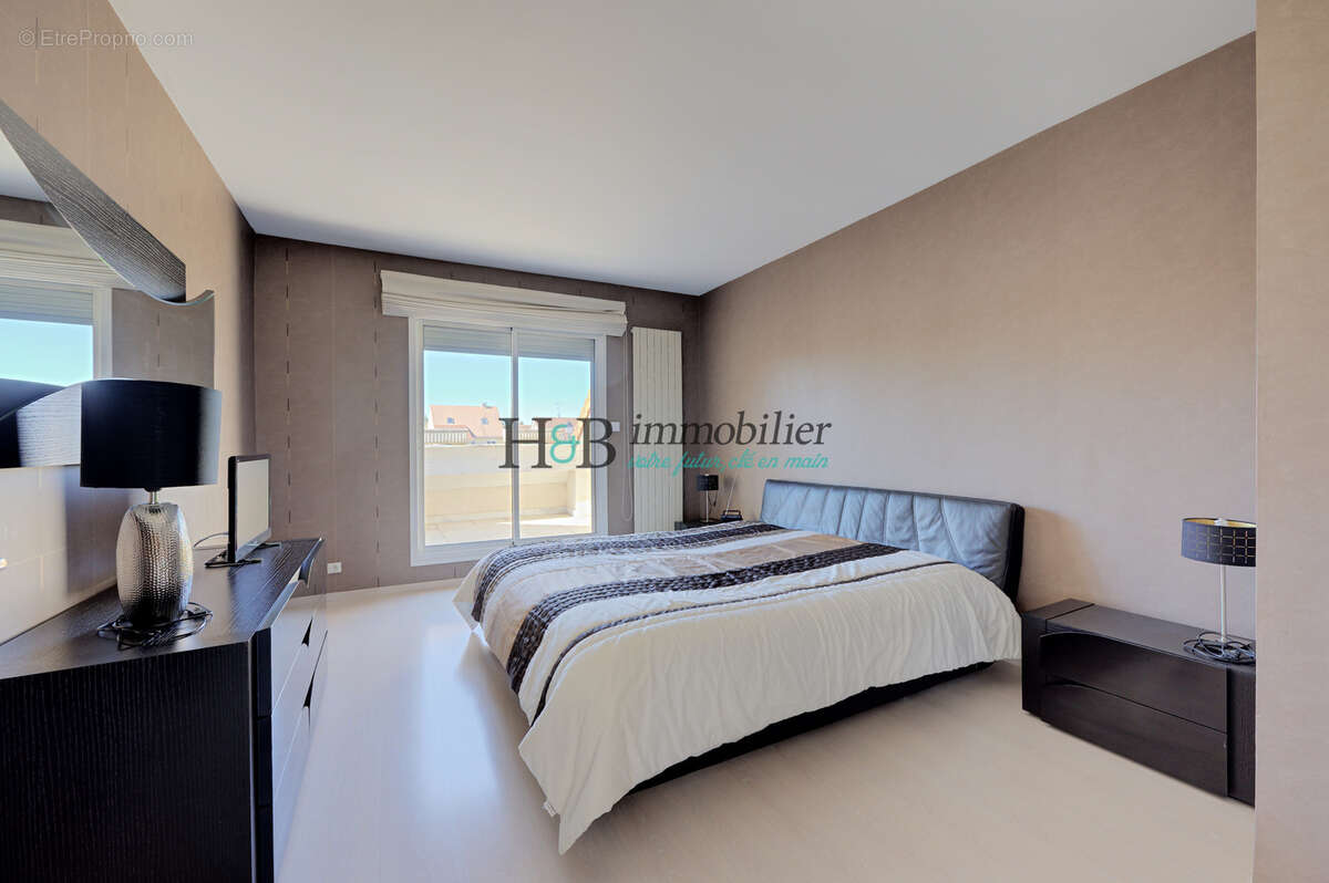 Maison à VERT-LE-GRAND