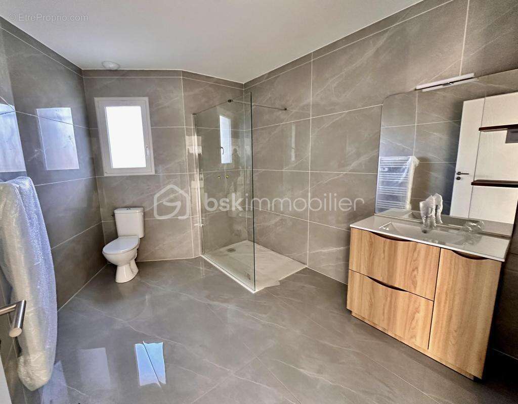 Maison à LENS-LESTANG