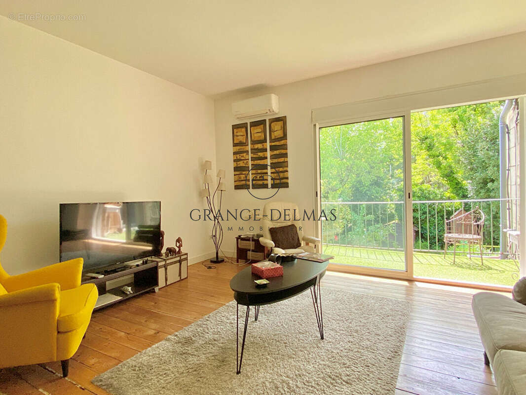 Appartement à BORDEAUX