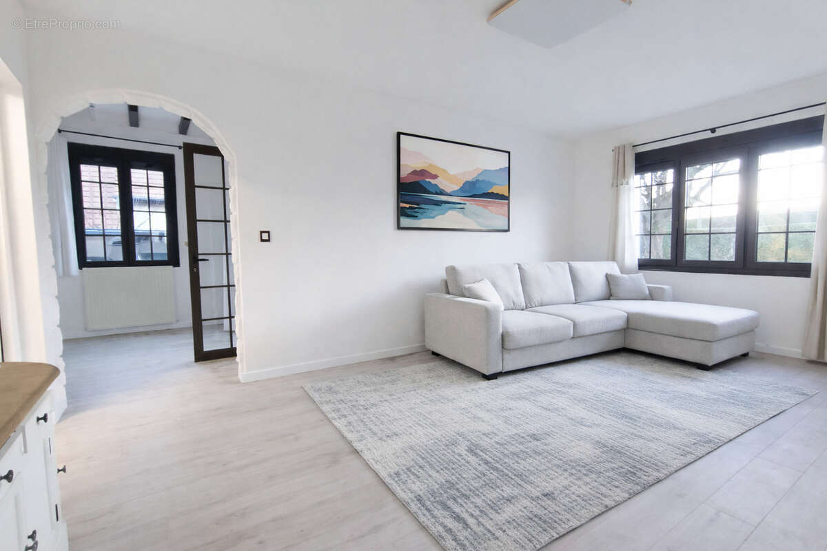 Maison à OZOIR-LA-FERRIERE