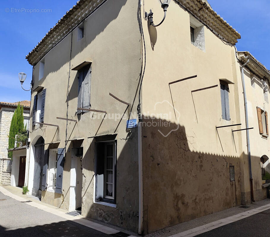 Maison à JONQUIERES