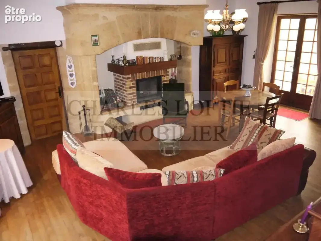 Charmant ensemble immobilier en pierre avec jardin au cœur d'un village en Bouriane - photo 6