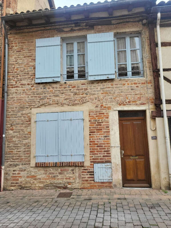 Maison à CHATILLON-SUR-CHALARONNE