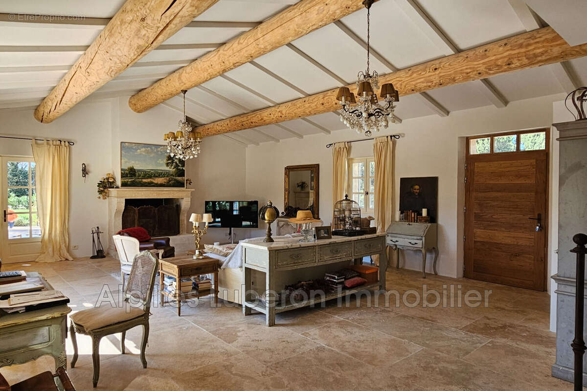 Maison à EYGALIERES