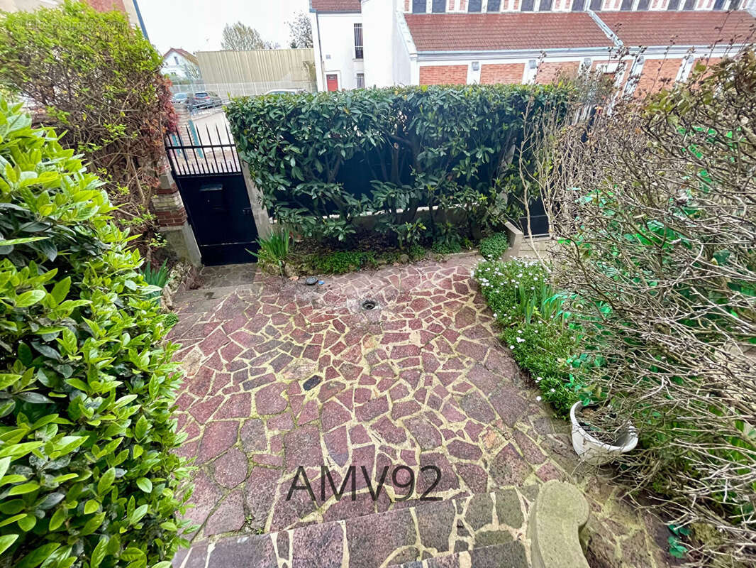 Maison à ASNIERES-SUR-SEINE