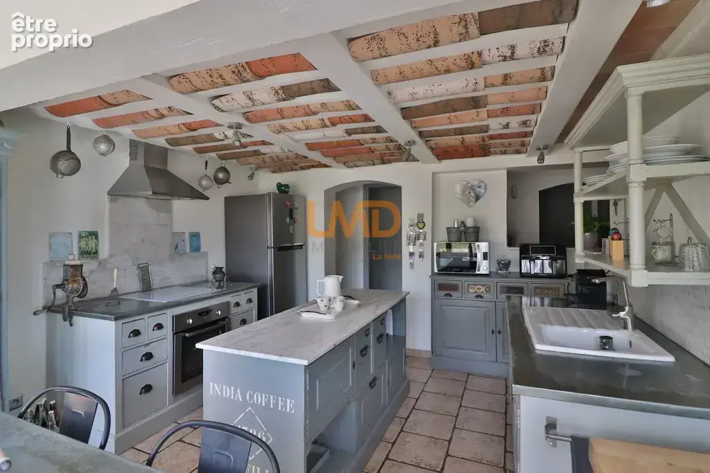 Maison de charme 4 chambres Terrain 2000m2 Piscine Calme Plein S - photo 14