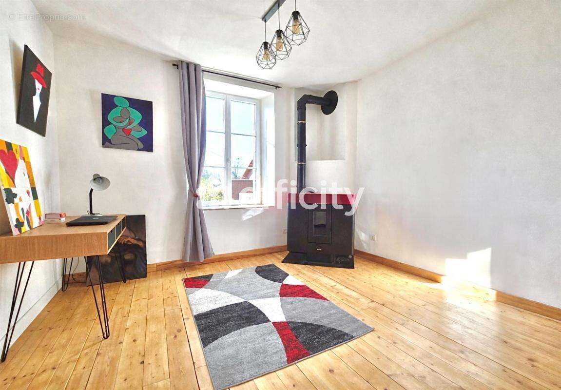 Maison à FOLEMBRAY