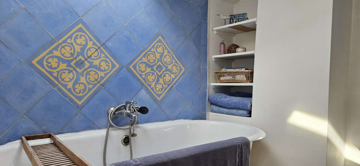 LAMBESC coup de cœur pour cette magnifique maison de village de 140 m2 avec terrasse - photo 21