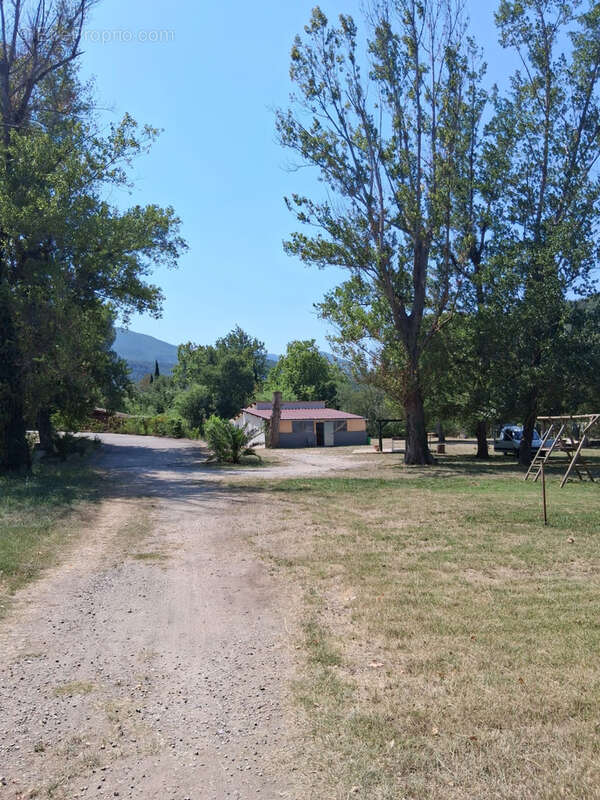 Maison à REYNES