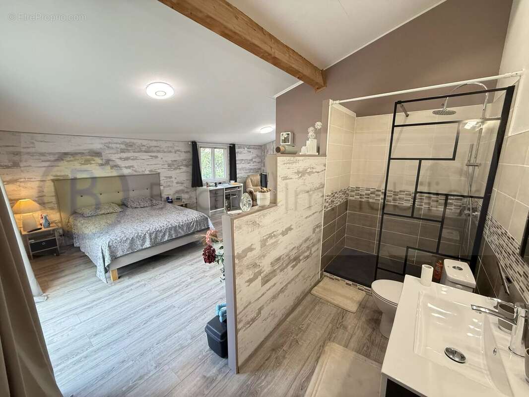 Maison T5 au coeur de la commune de Brax - photo 7