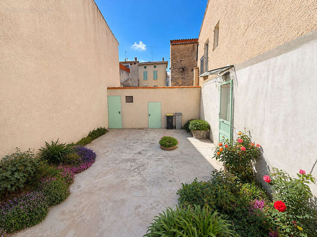 Maison à CAPESTANG