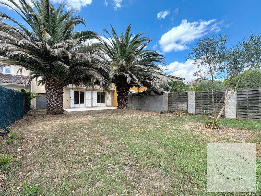 A vendre - maison a etage avec jardin et garage begles - photo 14