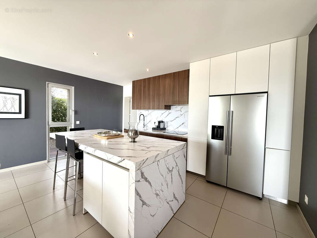 Appartement à SARI-SOLENZARA