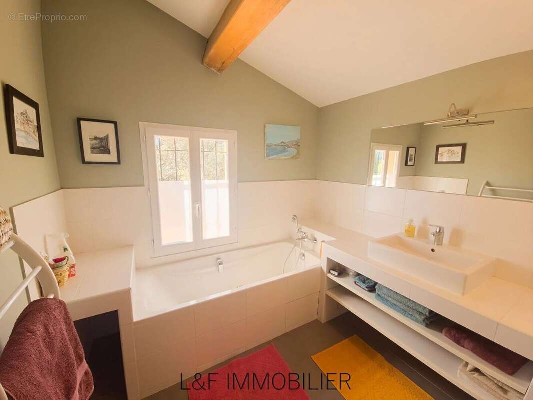 Maison à LA CADIERE-D'AZUR