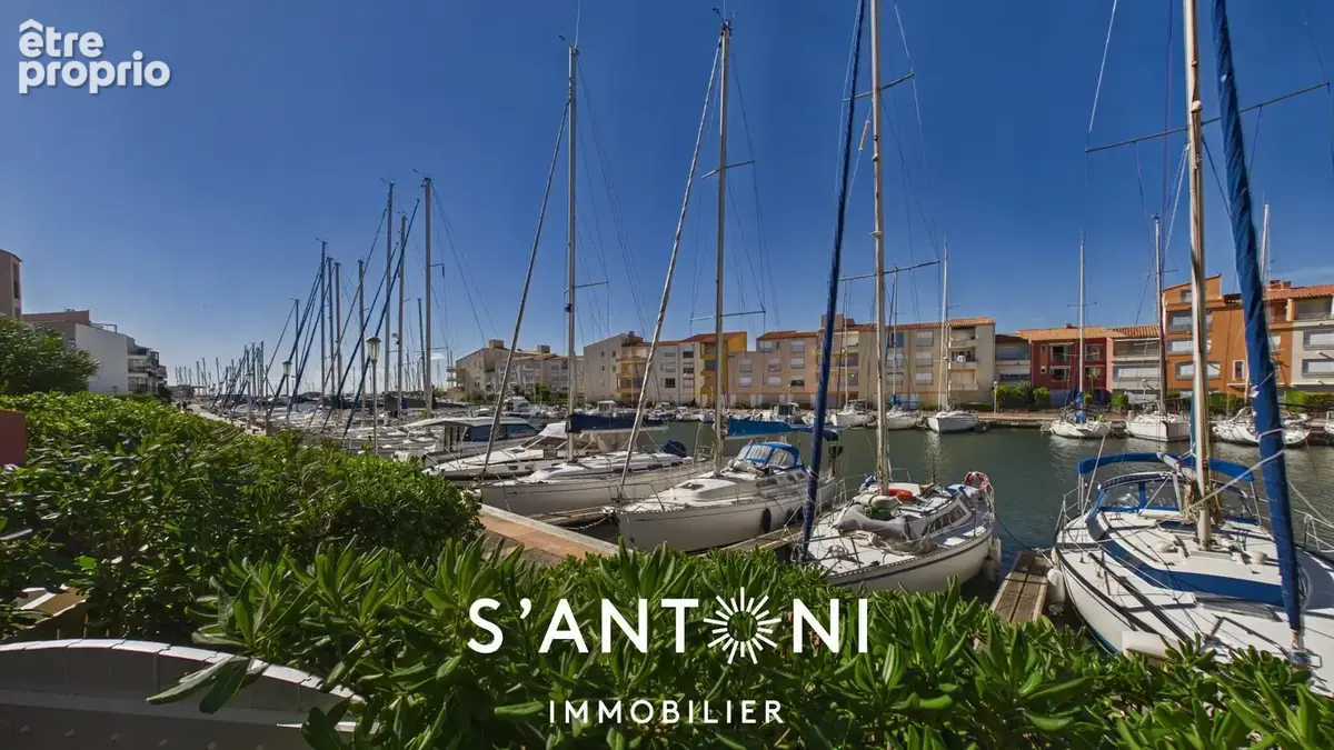 LE CAP D' AGDE - Avant Port - Magnifique Appartement de type T2 + Cabine - vue d' exception - Parking - Cellier - Cave - photo 14