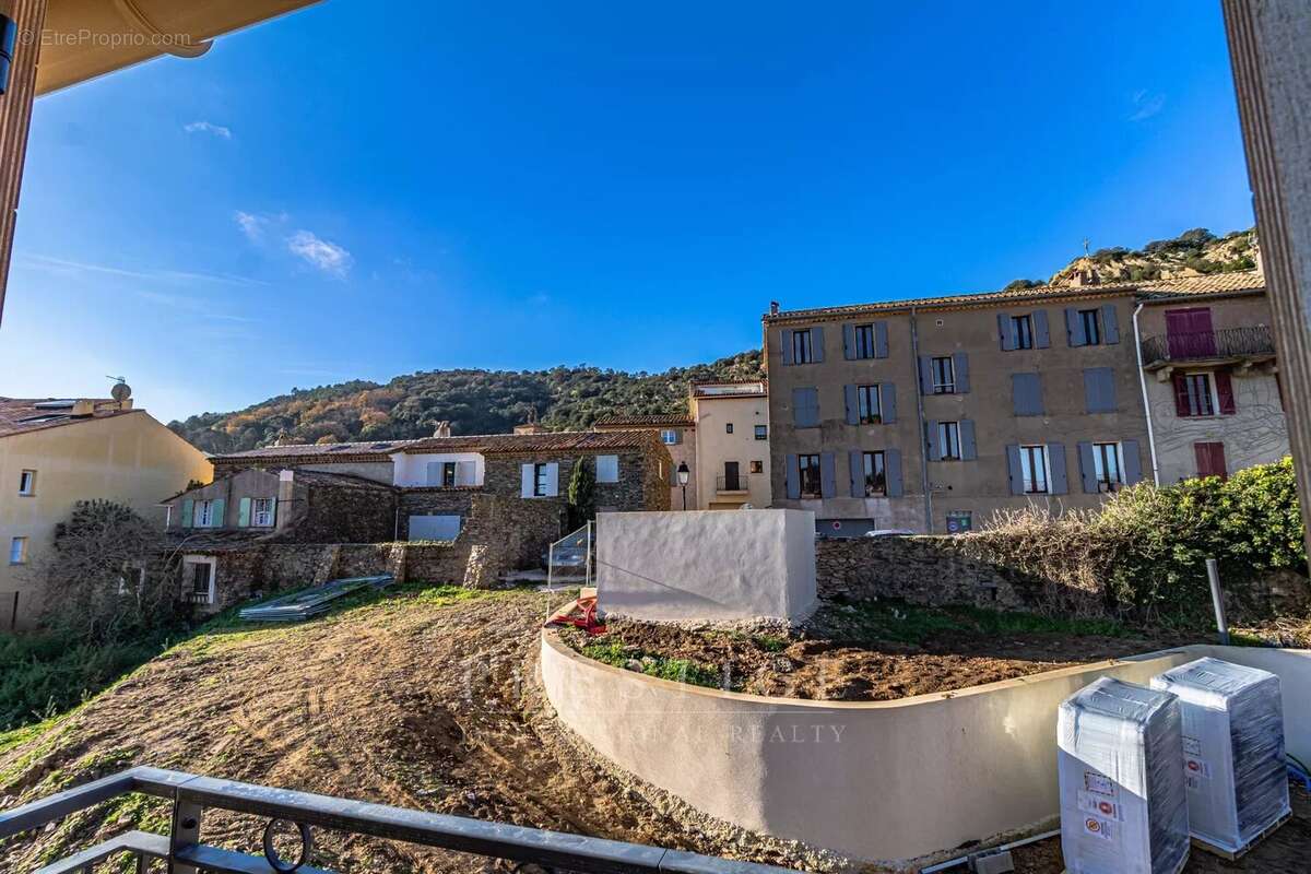 Maison à LA GARDE-FREINET