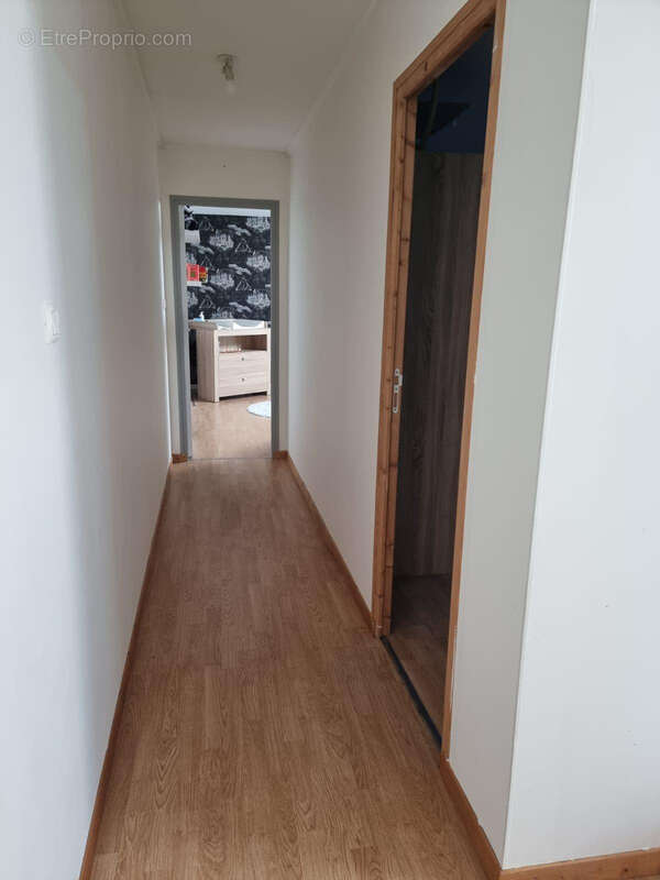 Maison à SAINT-QUENTIN